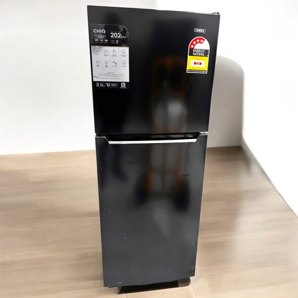 CHiQ 202 litres top mount fridge