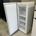 Hisense 155L Vertical Freezer – White | Factory Second - Image 3
