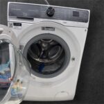 WESTINGHOUSE 8KG FRONT LOADER WASHING MACHINE