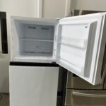 Hisense 326 Litre Stainless Steel Fridge -White - Image 5