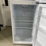 Hisense 326 Litre Stainless Steel Fridge -White - Image 4