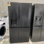 Hisense  632L Side by Side Refrigerator – Non plumbed Water  & Ice – Black HRSBS633BW Refurbished