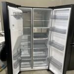 Hisense  632L Side by Side Refrigerator – Non plumbed Water  & Ice – Black HRSBS633BW Refurbished - Image 2