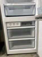 Hisense Bottom Mount Fridge Freezer 435Litres. - Image 4