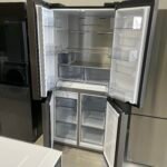 Hisense 483L French Door Fridge with Water Dispenser - Black - Image 5
