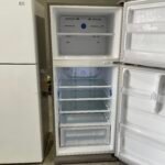 Samsung 434L Top Mount Fridge
Silver | Excellent Condition / Refurbished - Image 3