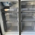 HAIER 623L QUAD DOOR FRIDGE FREEZER WITH ICE & WATER DISPENSER - BLACK (600 SERIES) - Image 4