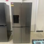 Hisense 483L French Door Fridge with Water Dispenser - Black - Image 4