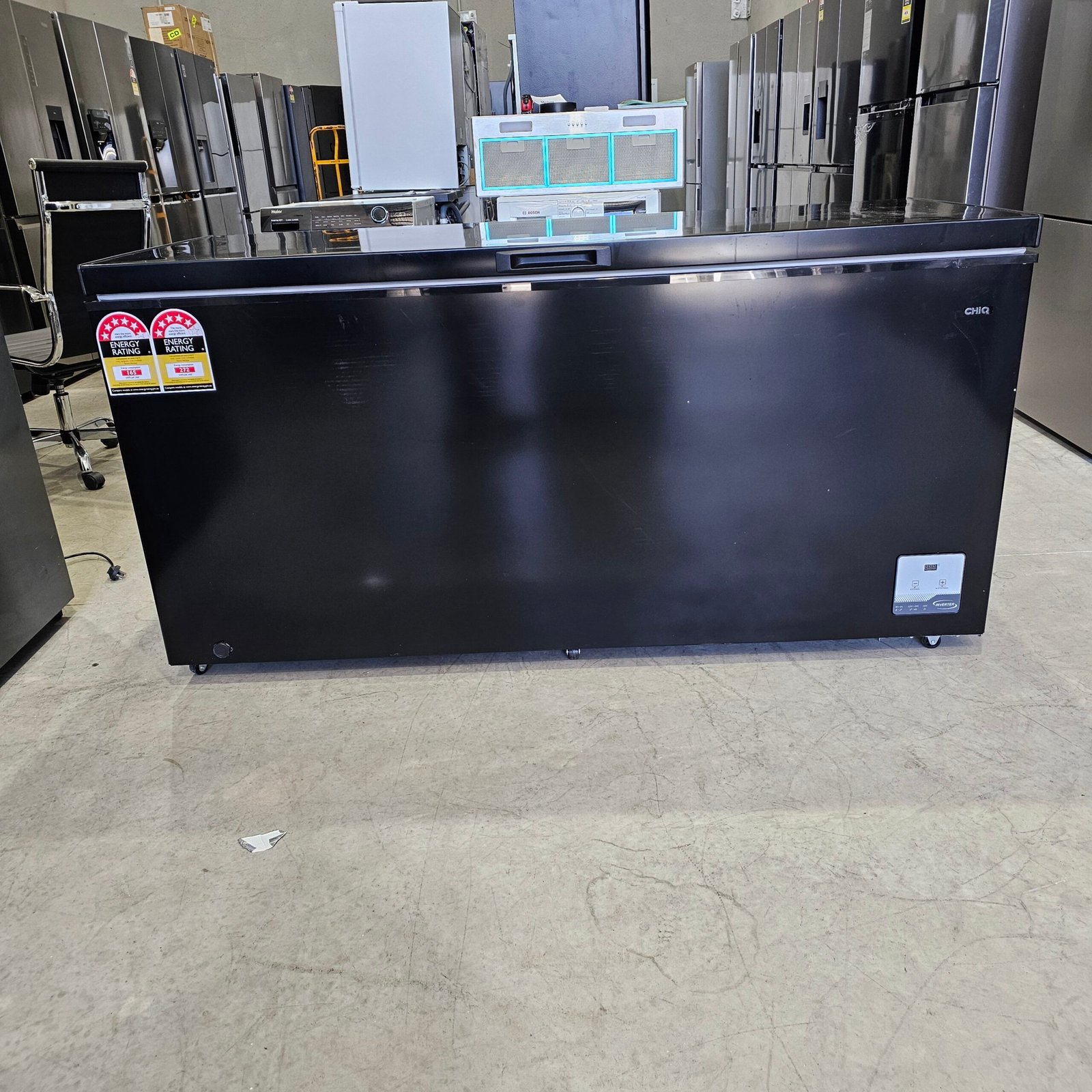 2026/05/1000059320-scaled.jpg CHiQ 500L Hybrid Chest Freezer with high energy rating / Refurbished - Image 1