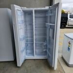 CHiQ 559L Side By Side Fridge Freezer White / Refurbished - Image 2