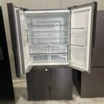 WESTINGHOUSE WQE5600BA 564L MATTE BLACK QUAD DOOR FRIDGE / Refurbished - Image 3