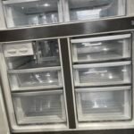 WESTINGHOUSE WQE5600BA 564L MATTE BLACK QUAD DOOR FRIDGE / Refurbished - Image 5