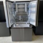 Hisense Pureflat French Door Dark Steel 634L Plumbed - Image 3