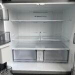 Samsung 648L 7000 Series French Door Fridge with Internal Beverage Showcase - Image 4
