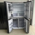 Samsung 648L 7000 Series French Door Fridge with Internal Beverage Showcase - Image 3