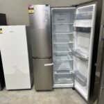Hisense 649L Side by Side Fridge Water Dispenser Silver - Image 2