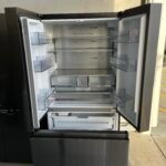 Hisense 634L French Door Fridge Dark Stainless Steel Ice & Water - Image 3