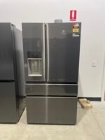 Westinghouse 609L French Door Fridge Freezer with Ice & Water Dispenser – Dark Stainless Steel | Factory Second