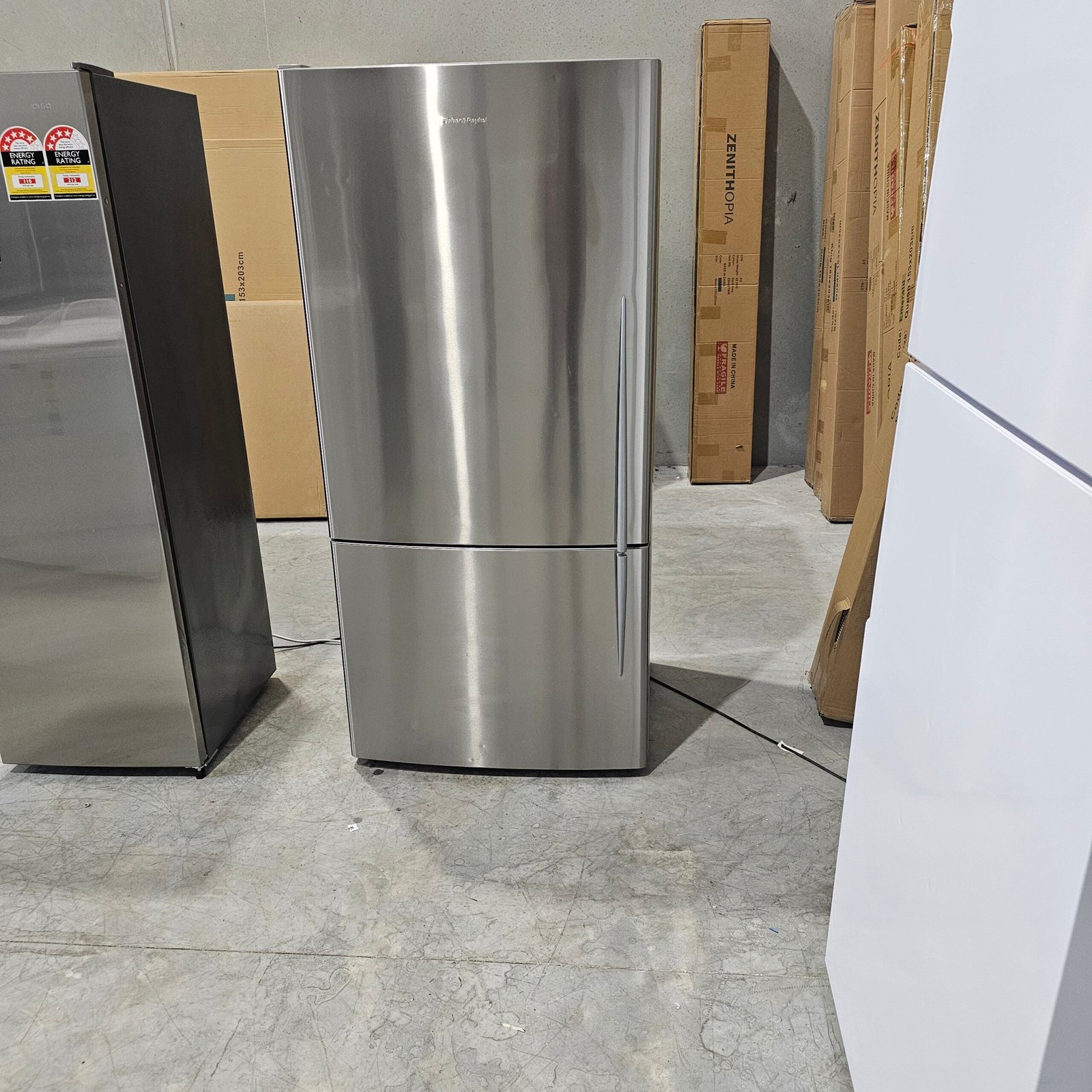 2026/07/1000062670-scaled.jpg Fisher Paykel Bottom Mount Fridge 519L Stainless Steel Refurbished - Image 1