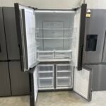 Westinghouse 564L Quad Door Fridge - Matte Charcoal Black - Image 4