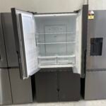 Westinghouse 564L Quad Door Fridge - Matte Charcoal Black - Image 3