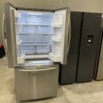 Samsung SRF583DLS 583L French Door Fridge - Image 2
