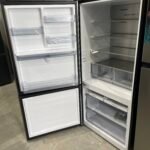 Hisense 500L PureFlat Bottom Mount Fridge with Non-Plumbed Water Dispenser - Dark Stainless Steel - Image 4