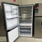 Hisense 500L PureFlat Bottom Mount Fridge with Non-Plumbed Water Dispenser - Dark Stainless Steel - Image 3