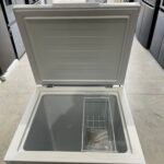 Hisense HRCF146 145L Hybrid Chest Freezer White | Factory Second | 1 Year Warranty - Image 2