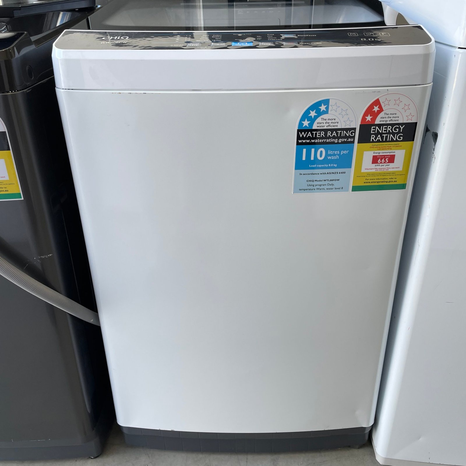 img_4594-4 CHiQ WTL80FDW 8kg Top Load Washing Machine – White | Refurbished | 6 Month Warranty - Image 1