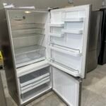Fisher and Paykel 519 litres Fridge Freezer - Image 4