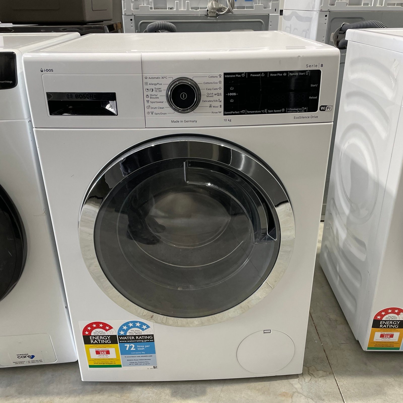img_4675-3 Bosch Series 8 WAX32K41AU 10kg Front Load Washing Machine – White | Refurbished | 6 Month Warranty - Image 1
