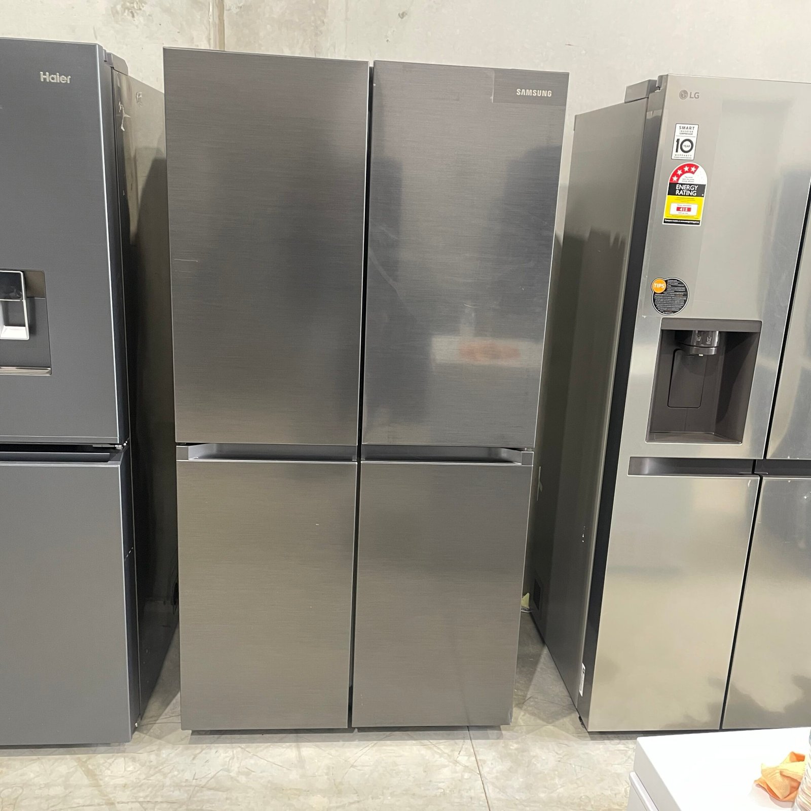 img_5033 Samsung SRF7500BB 648L French Door Fridge – Black | Beverage Centre | Factory Second | 1 Year Warranty - Image 1