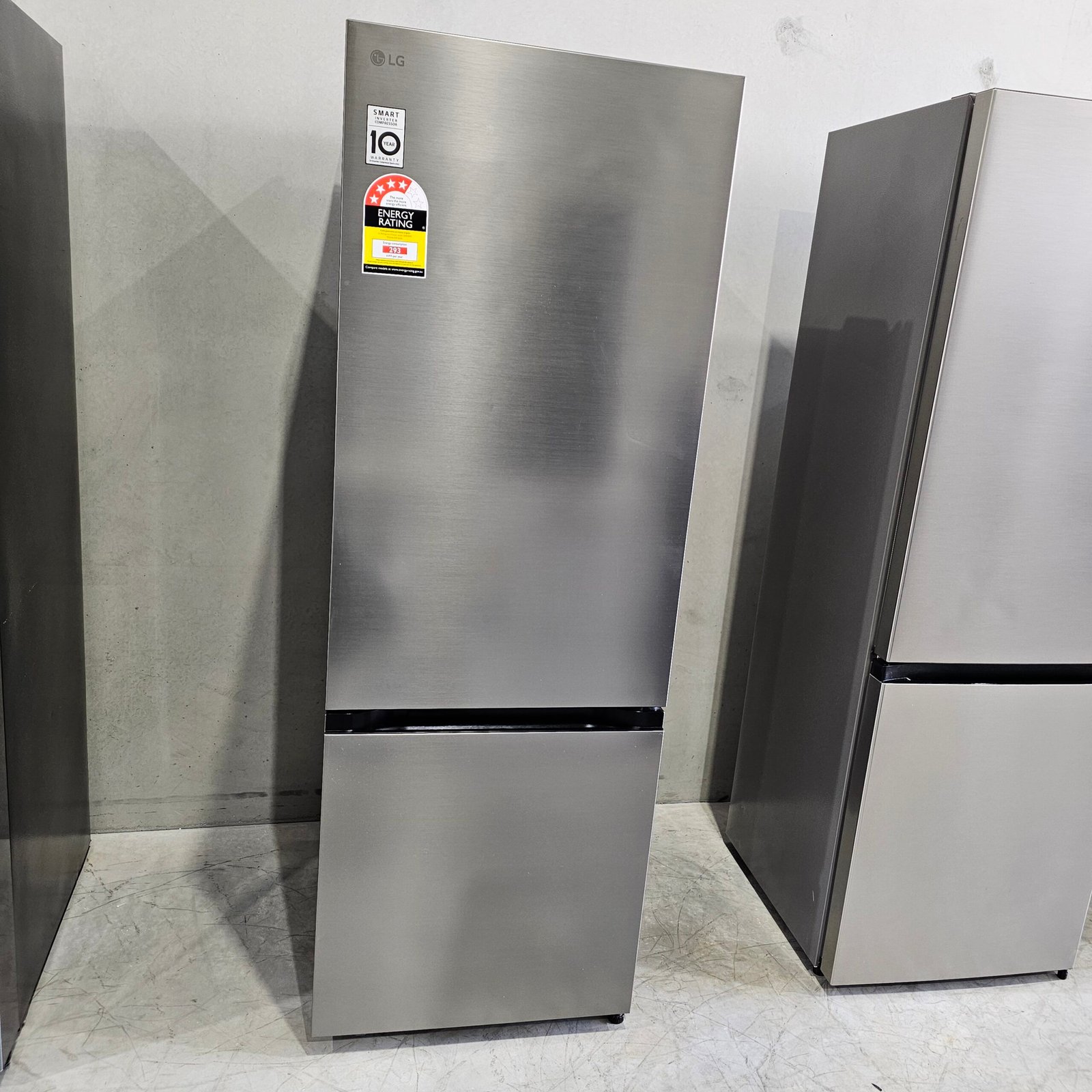2026/09/1000061872-scaled.jpg LG 335L Bottom Mount Fridge GB-B300PL – Stainless Steel, Smart Inverter & Door Cooling | Refurbished - Image 1