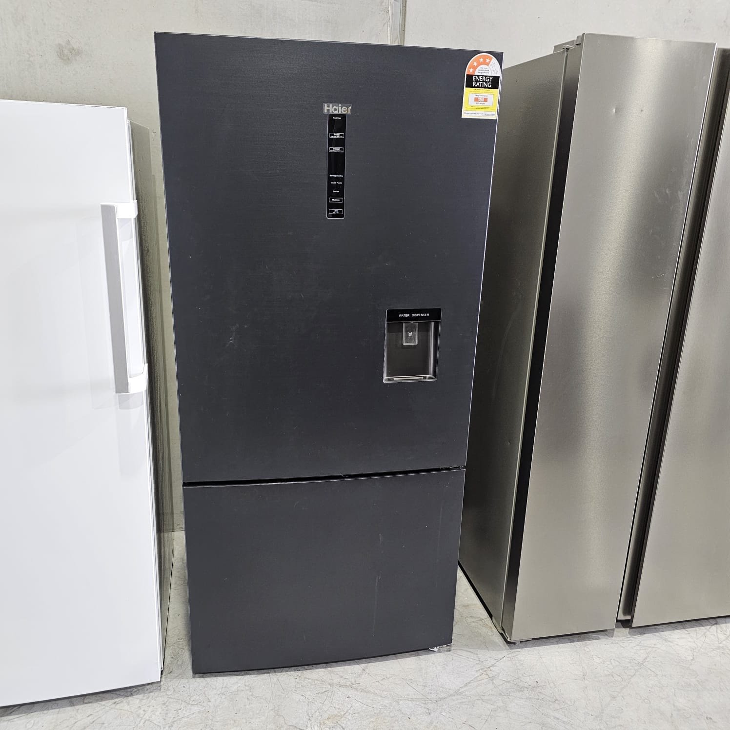 1a06ee7a-83cb-4c80-ac92-61b79952ca83 Haier HRF520BHC 493L Bottom Mount Fridge | Black | MyZone | Water Dispenser | Refurbished - Image 1