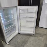 Westinghouse WTB4600WARH 462L Top Mount Fridge | White | Frost Free | Refurbished - Image 3